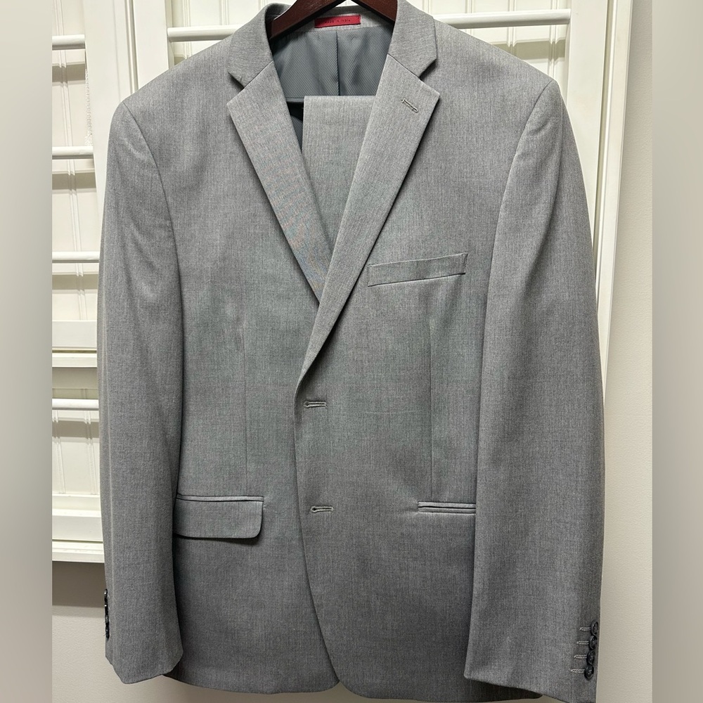 Men’s Slim Fit Gray Suit